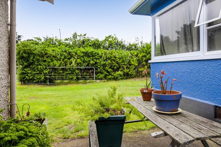 Photo of property in 180 Tasman Street, Opunake, 4616