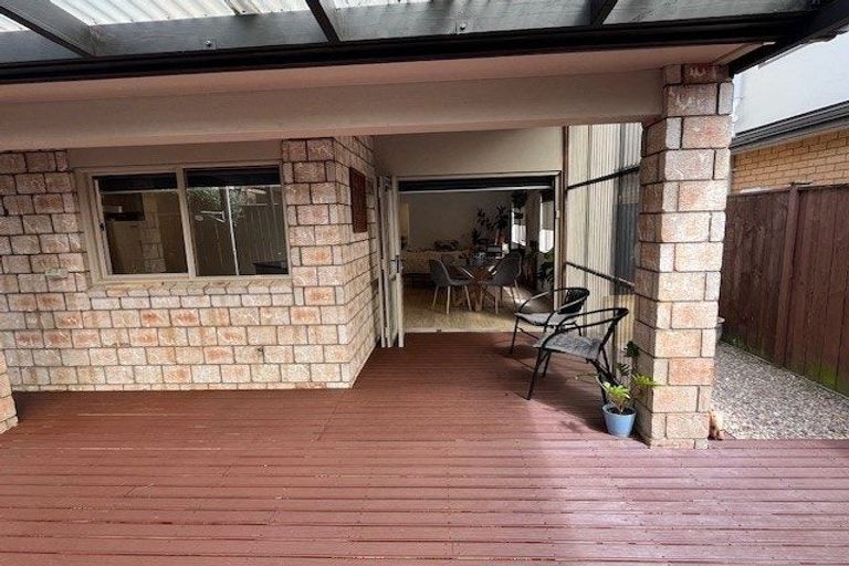 Photo of property in 26 Heidi Crescent, Flat Bush, Auckland, 2016