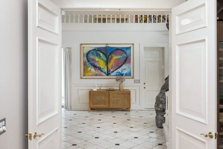 Photo of property in 93 Carlton Mill Road, Merivale, Christchurch, 8014