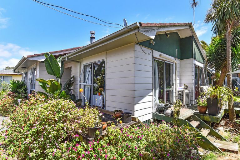 Photo of property in 12 Ulay Place, Clover Park, Auckland, 2019
