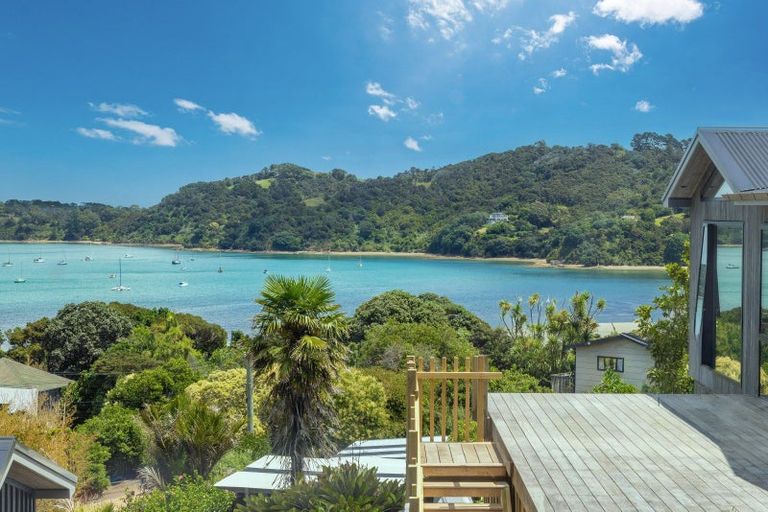 Photo of property in 12 Makora Avenue, Oneroa, Waiheke Island, 1081
