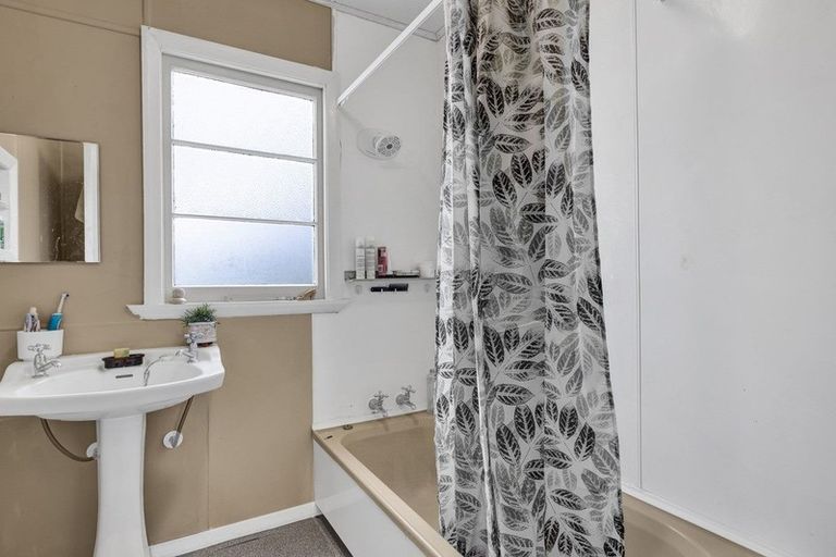 Photo of property in 49 Egmont Street, Hawera, 4610