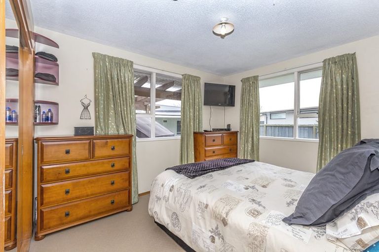 Photo of property in 23 Woodlands Place, Aranui, Christchurch, 8061