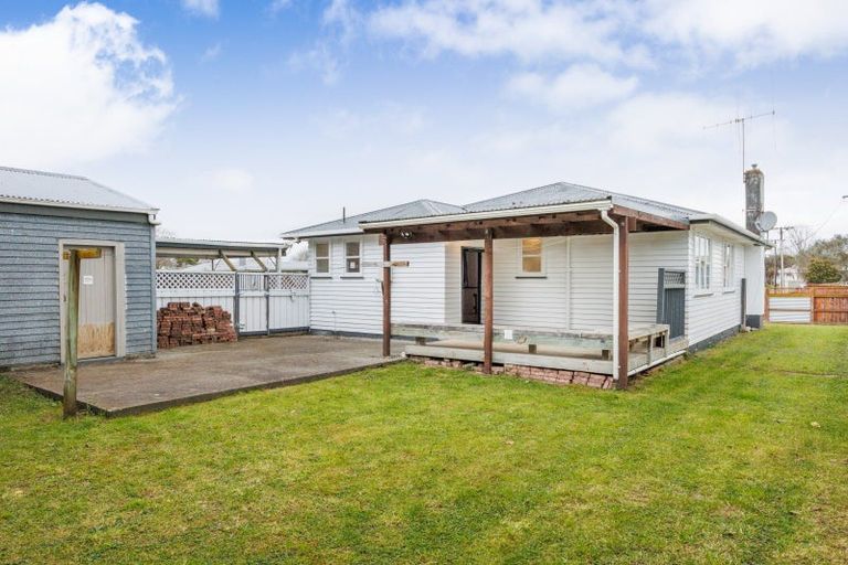 Photo of property in 35 Wilson Crescent, Highbury, Palmerston North, 4412