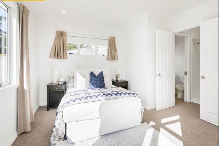 Photo of property in 10a Mackay Drive, Greenhithe, Auckland, 0632