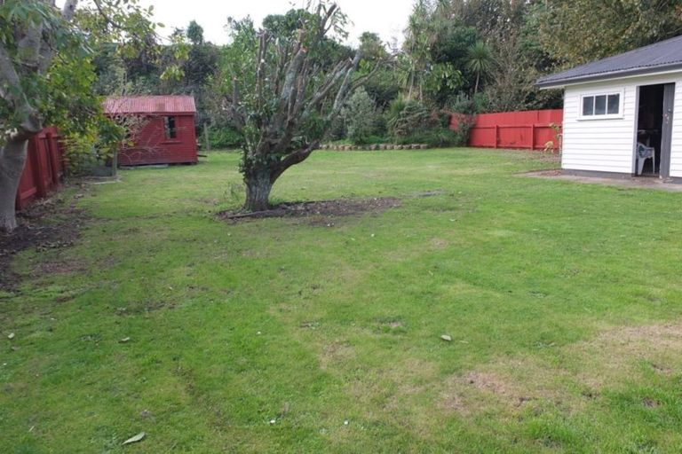 Photo of property in 14 Hulke Street, Foxton, 4814