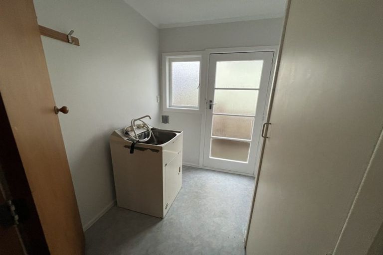 Photo of property in 752 East Coast Road, Pinehill, Auckland, 0630