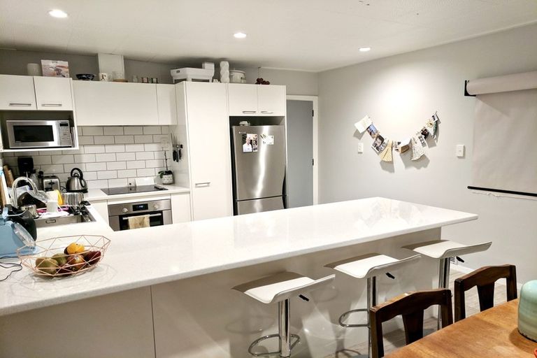 Photo of property in 2/220 Waimairi Road, Ilam, Christchurch, 8041