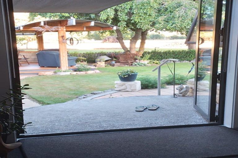 Photo of property in 30 Young Lane, Clyde, Alexandra, 9391