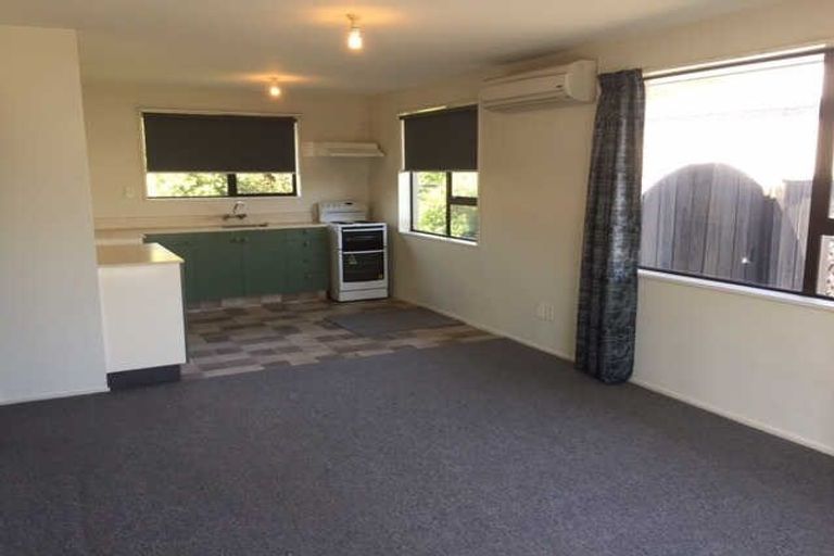 Photo of property in 2/281 Main South Road, Hornby, Christchurch, 8042