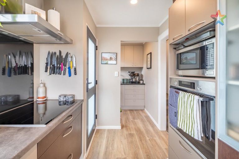 Photo of property in 18 Tarras Grove, Kelson, Lower Hutt, 5010