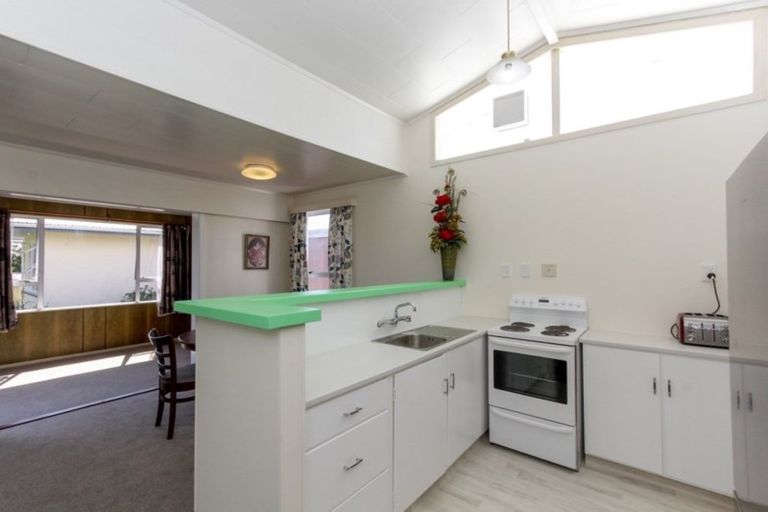 Photo of property in 4 Parsons Street, Vogeltown, New Plymouth, 4310