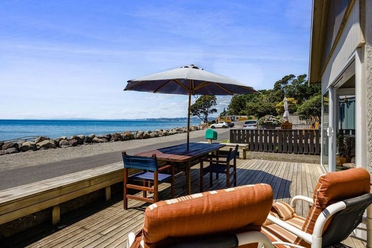 Photo of property in 37 Onaero Beach Road, Onaero, Urenui, 4383