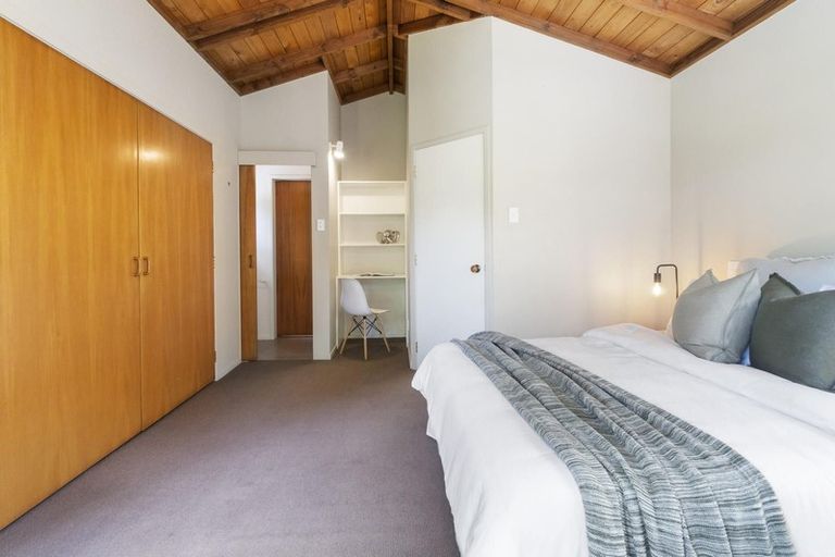 Photo of property in 53 Wood Bay Road, Titirangi, Auckland, 0604