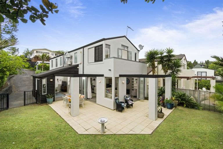 Photo of property in 3/44 Aberdeen Road, Campbells Bay, Auckland, 0620