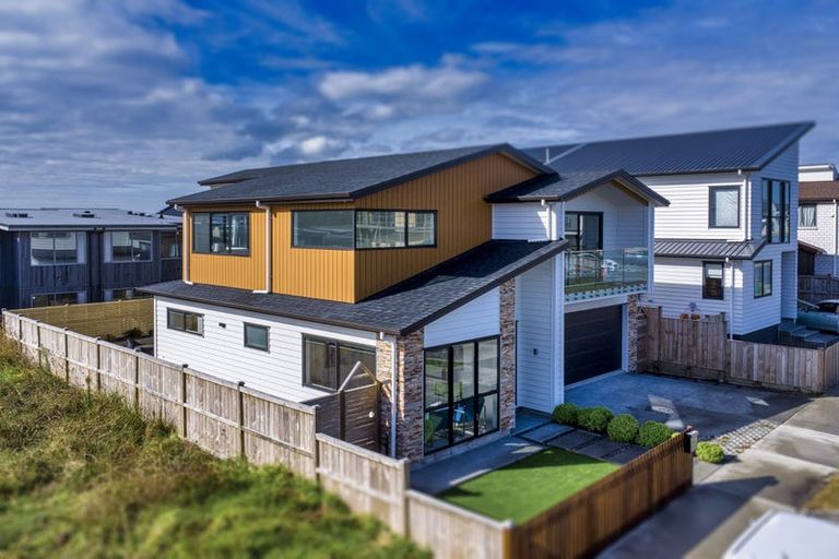 Photo of property in 51 Turret Lane, Hobsonville, Auckland, 0616