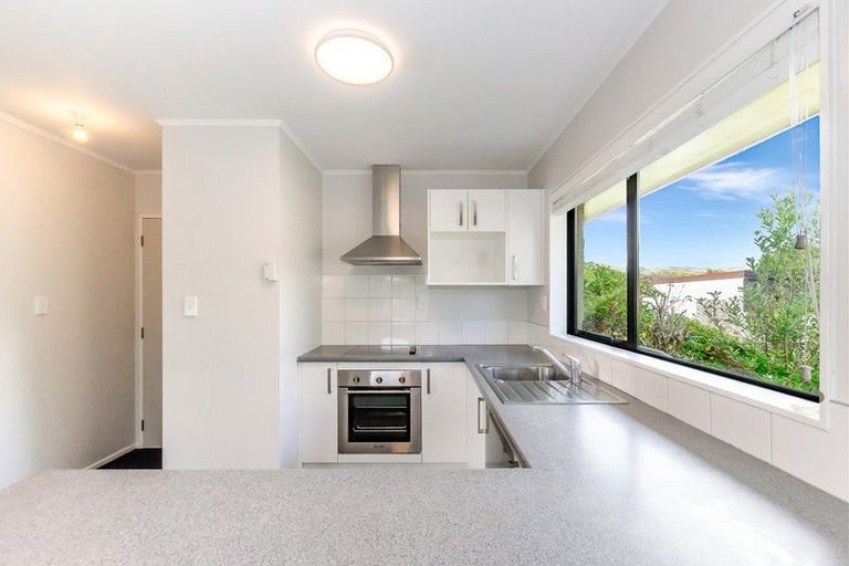 Photo of property in 10a Pohutukawa Crescent, Raumati Beach, Paraparaumu, 5032