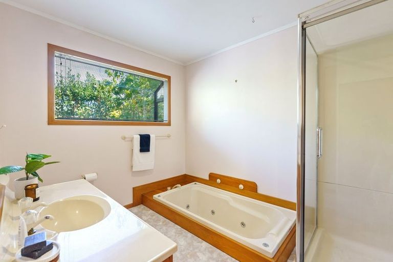 Photo of property in 71 Elizabeth Street, Waikanae, 5036