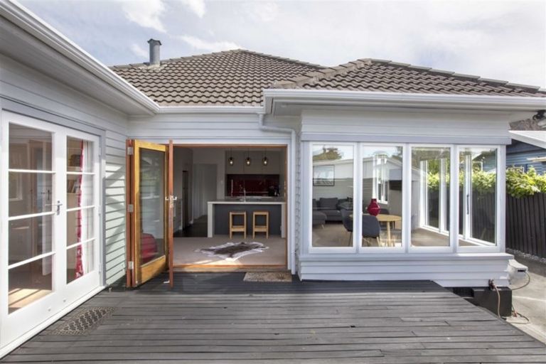 Photo of property in 67 Main Road, Redcliffs, Christchurch, 8081