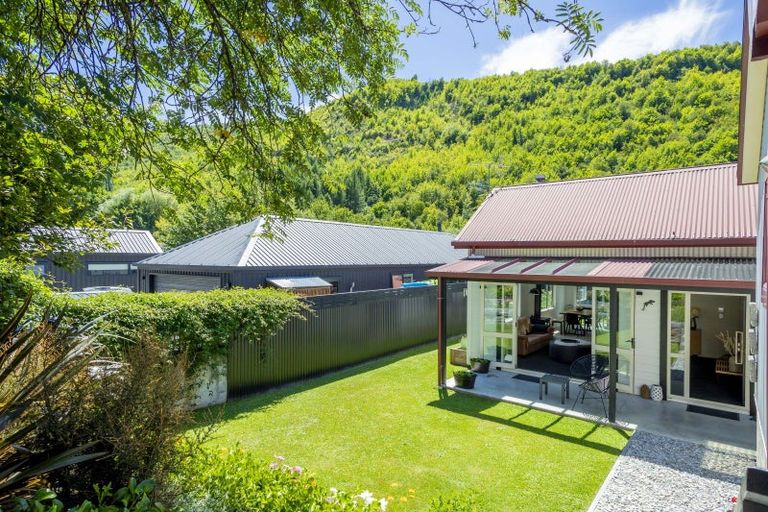 Photo of property in 15a Daveys Place, Arrowtown, 9302