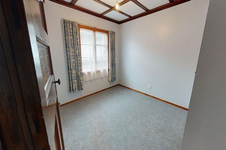 Photo of property in 4 Westbourne Terrace, Castlecliff, Whanganui, 4501