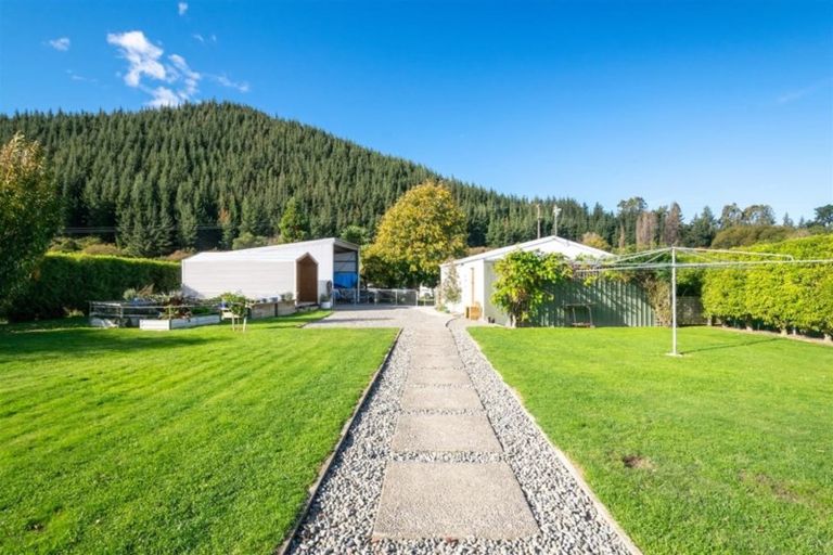 Photo of property in 37 Wakefield Street, Tuamarina, Blenheim, 7273