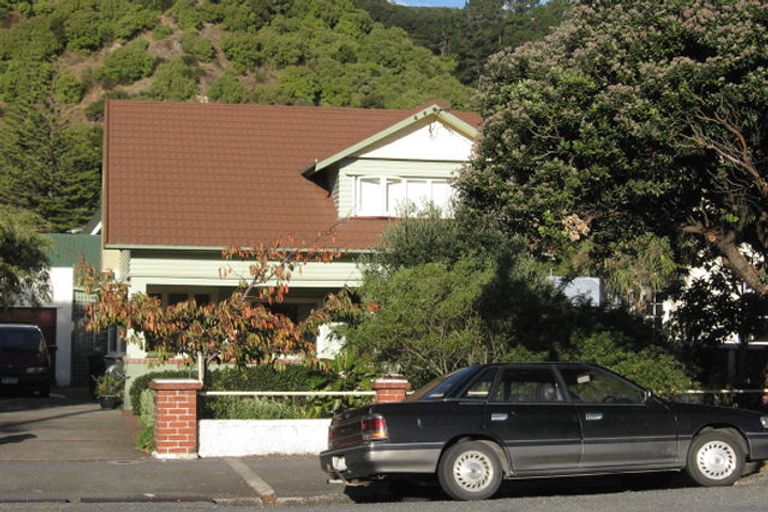 Photo of property in 81 Oroua Street, Eastbourne, Lower Hutt, 5013
