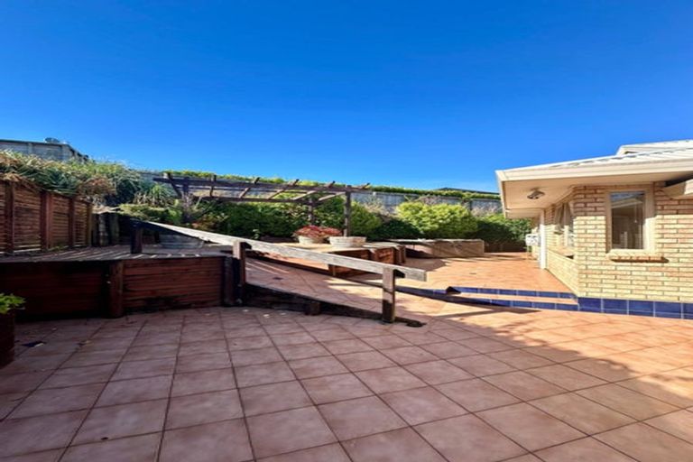 Photo of property in 16 Jackson Place, Pukekohe, 2120