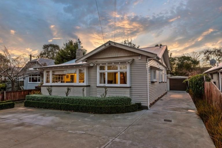 Photo of property in 25 Perry Street, Papanui, Christchurch, 8053