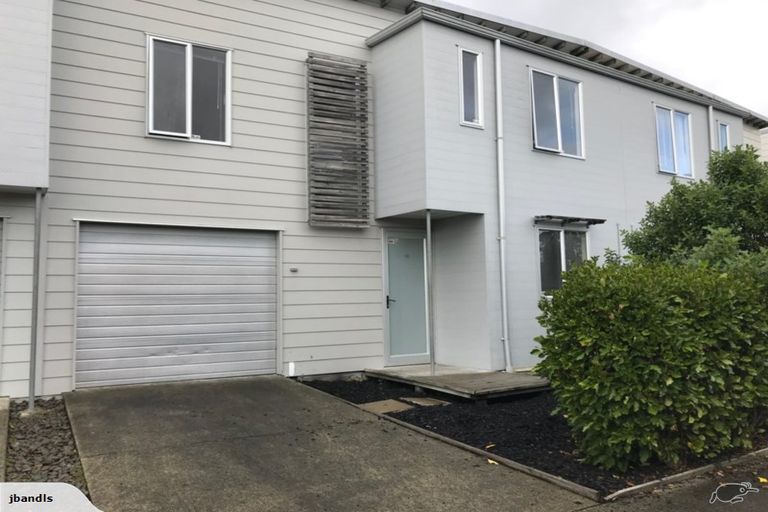 Photo of property in 32 Albionvale Road, Glen Eden, Auckland, 0602