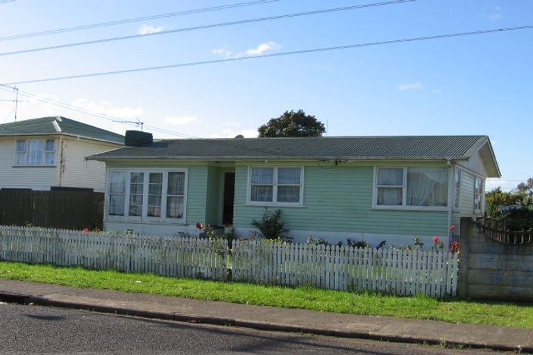 Photo of property in 10 Everitt Road, Otara, Auckland, 2023