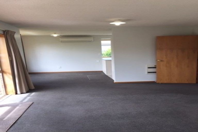 Photo of property in 2/66 Martin Avenue, Beckenham, Christchurch, 8023