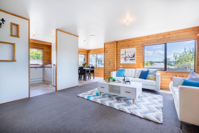 Photo of property in 114 Pooks Road, Ranui, Auckland, 0612