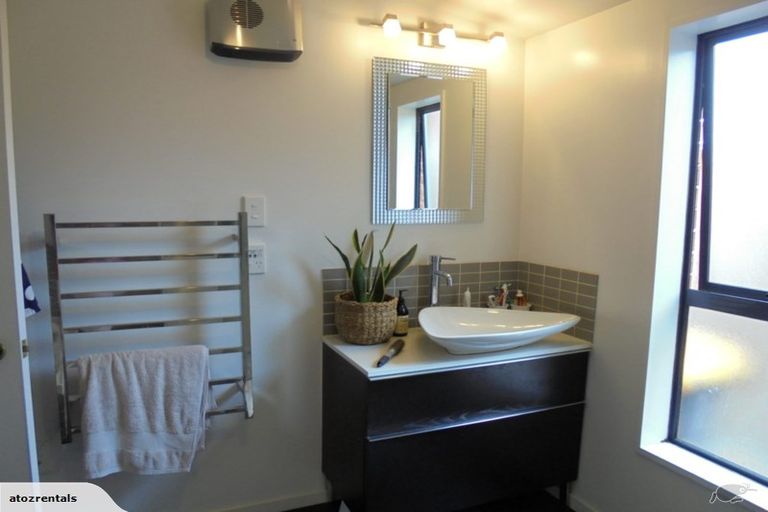 Photo of property in 1 Carinya Lane, Heathcote Valley, Christchurch, 8022