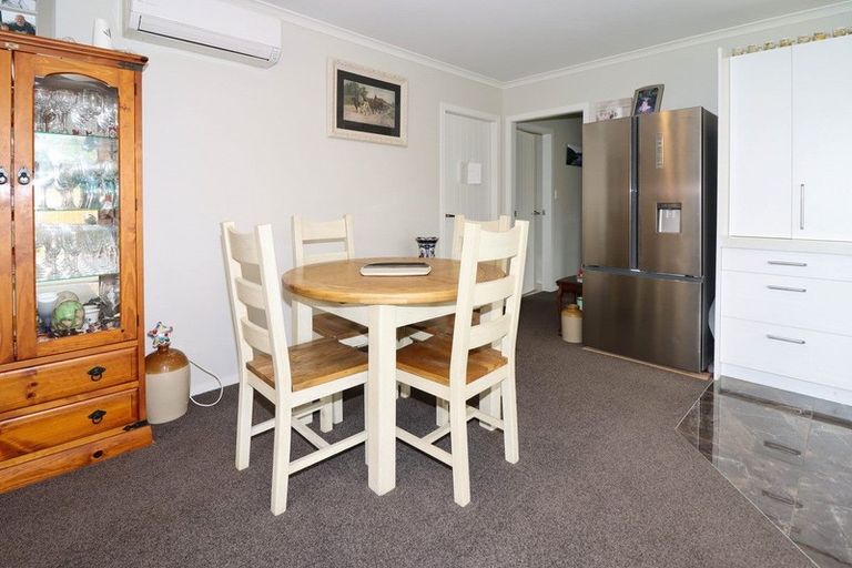 Photo of property in 3a Madison Street, Carterton, 5713