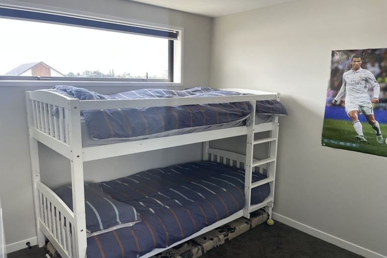 Photo of property in 15 Keys Street, Elderslea, Upper Hutt, 5018