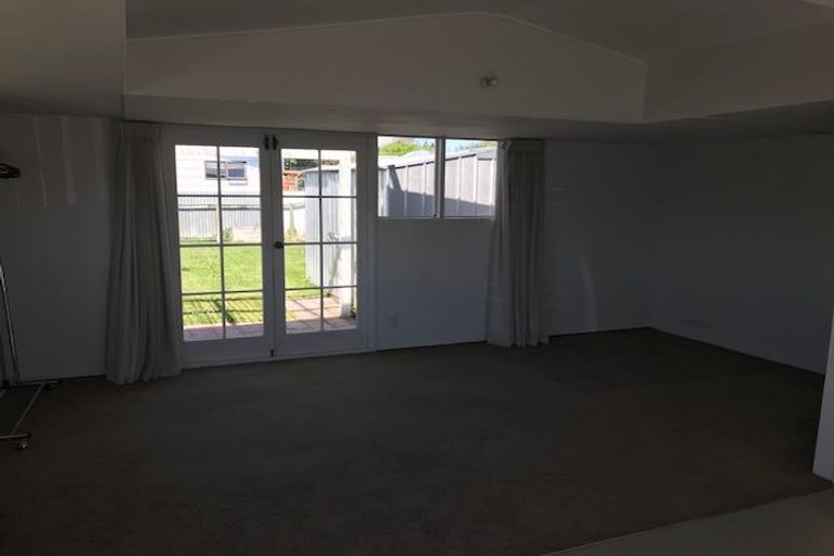 Photo of property in 911 Dufferin Street, Akina, Hastings, 4122