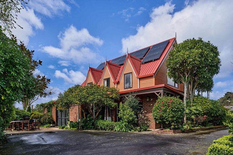 Photo of property in 18 Solander Place, Whitby, Porirua, 5024