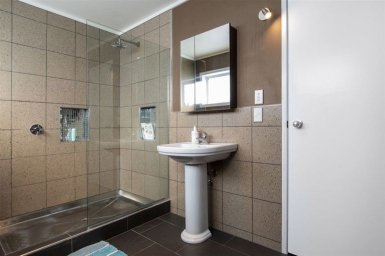 Photo of property in 13 Clivedene Street, Matua, Tauranga, 3110