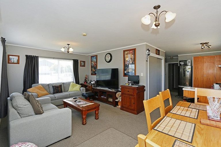 Photo of property in 144a Tasman Street, Opunake, 4616