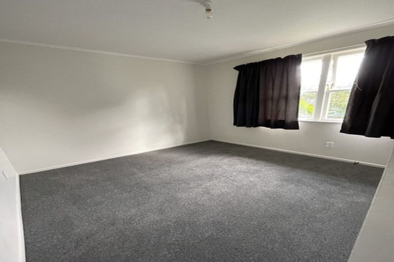 Photo of property in 4 Aronui Terrace, Kelston, Auckland, 0602