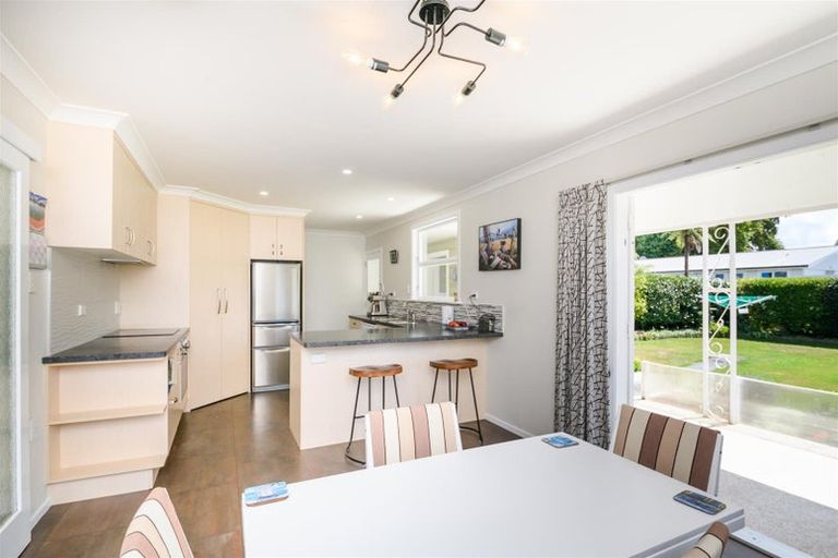 Photo of property in 10 Bond Street, Marton, 4710