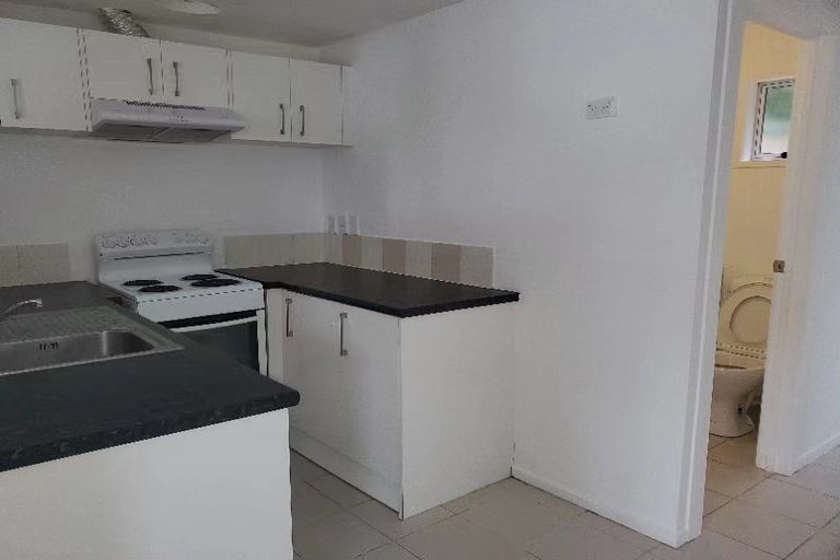 Photo of property in 1/542 Swanson Road, Ranui, Auckland, 0612