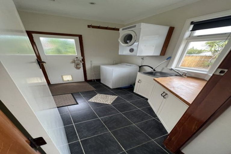 Photo of property in 584 Queen Street East, Levin, 5510