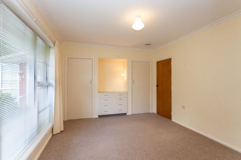 Photo of property in 1 Pulford Place, Ilam, Christchurch, 8041