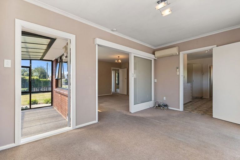 Photo of property in 16 Neill Street, Hornby, Christchurch, 8042