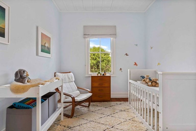 Photo of property in 229 Eskdale Road, Birkenhead, Auckland, 0626