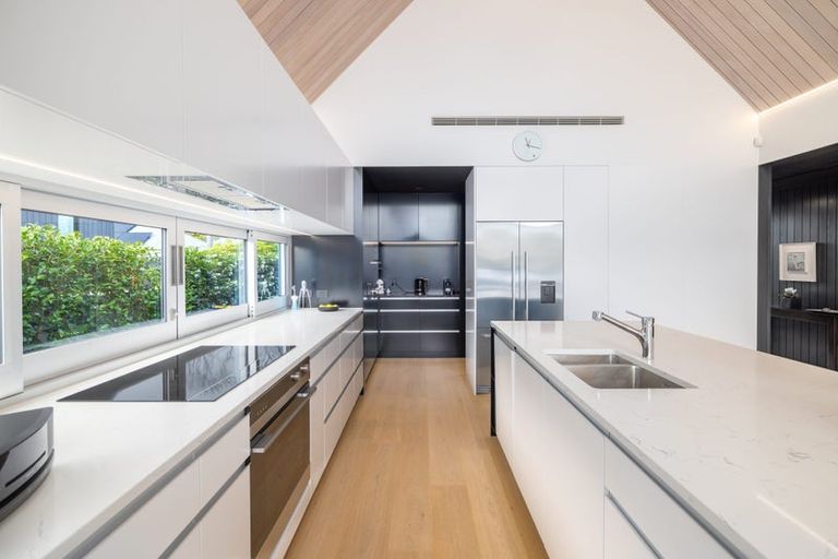 Photo of property in 5 Wroxton Terrace, Merivale, Christchurch, 8014