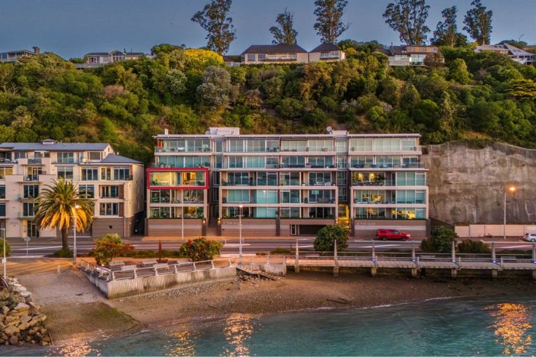 Photo of property in Quay Apartments, 105/283 Wakefield Quay, Stepneyville, Nelson, 7010