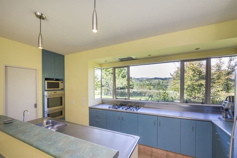 Photo of property in 324 Turitea Road, Turitea, Palmerston North, 4472